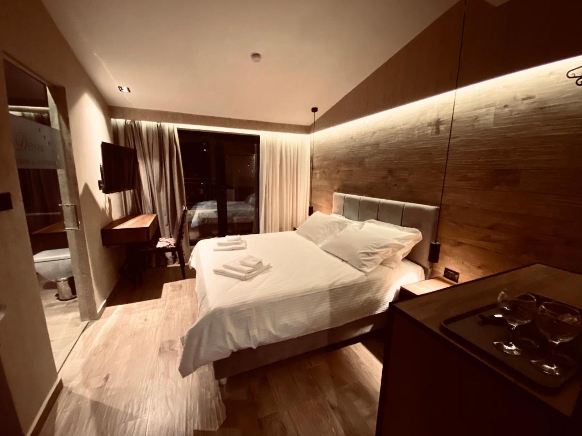 Deluxe Rooms In Blloku Area Тирана Екстер'єр фото